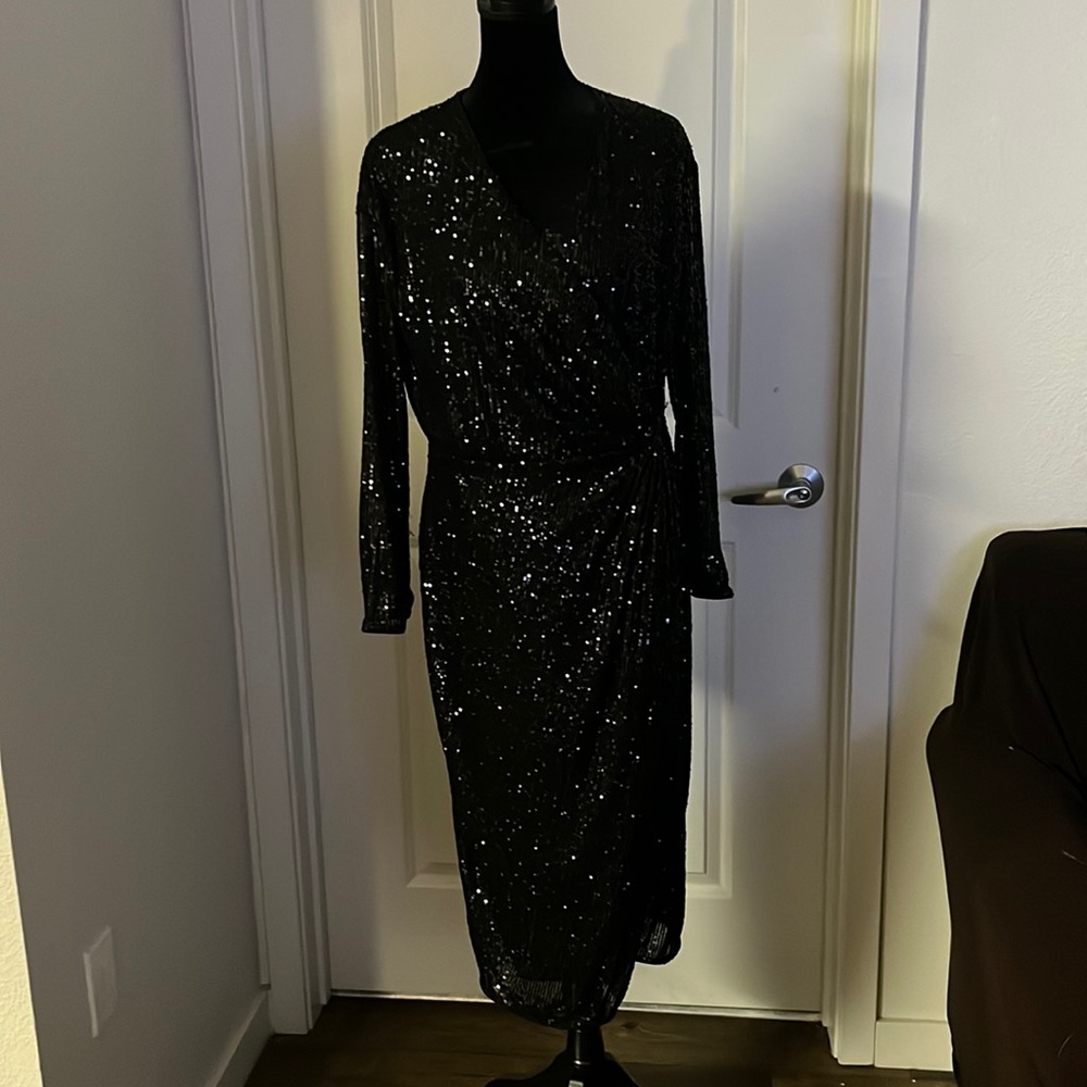 H&M size S sequin faux wrap dress with side knot